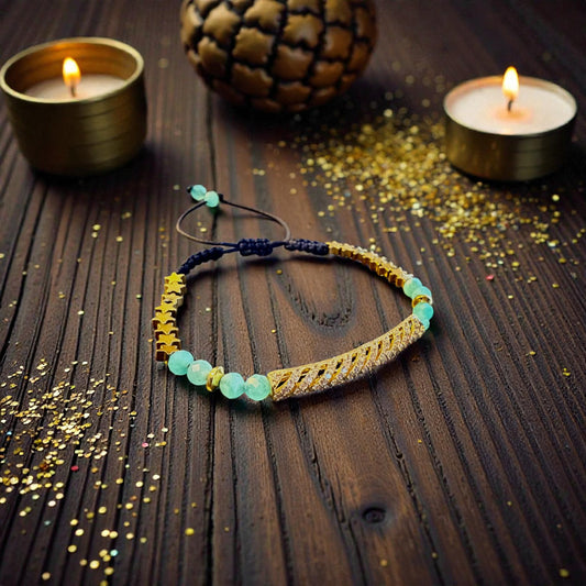 Brățară unicat Astryel cu amazonit fațetat și hematit electroplacat. Creată pentru echilibru emoțional, calm și curgere naturală.
